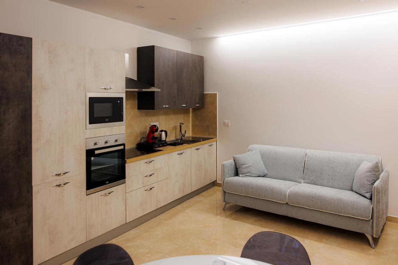 Next To Sea Apartment Crotone Exterior photo